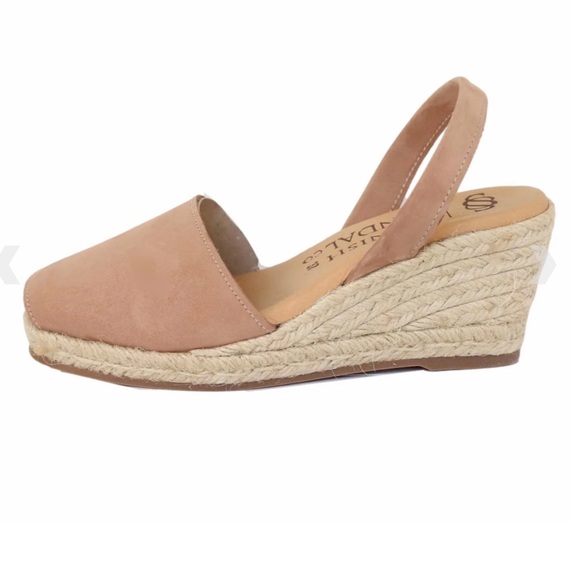 TAN NUBUCK ESPADRILLE WEDGES SPANISH SANDAL CO. - Picture 3 of 4